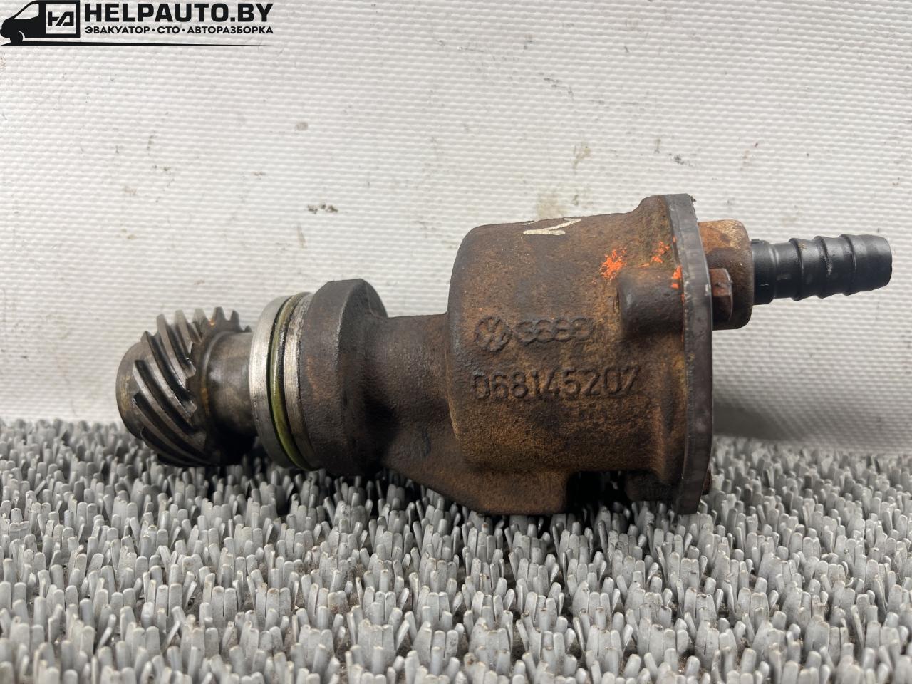 насос вакуумный Audi 80 B3 1988, 1.9 л., 1Y, дизель, МКПП, серебро, седан, передний привод, 068145207, GLE4 - фото №1