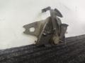 замок капота Volkswagen Passat B3 1991, 1.8 л., бензин, МКПП, белый, седан, передний привод, 867823509 - фото №4