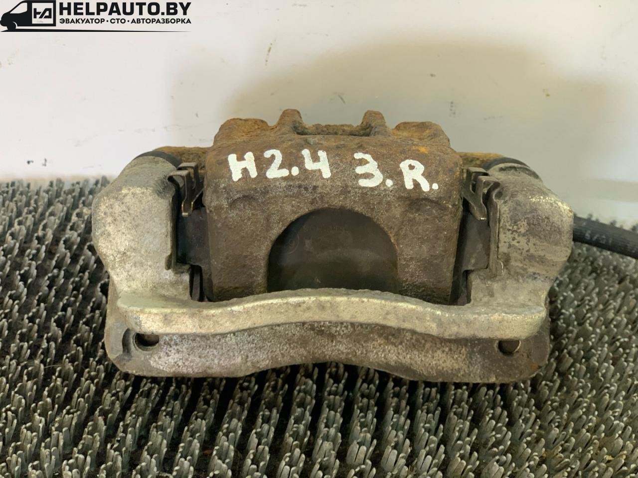 суппорт задний правый Hyundai Santa Fe 1 поколение (SM) 2001, 2.4 л., бензин, МКПП, внедорожник 5 дв. - фото №1