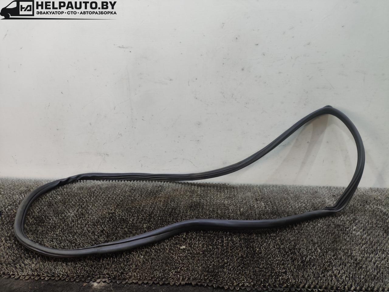 уплотнитель двери Suzuki Baleno 1 поколение 2002, 1.5 л., бензин, МКПП, чёрный, седан - фото №1