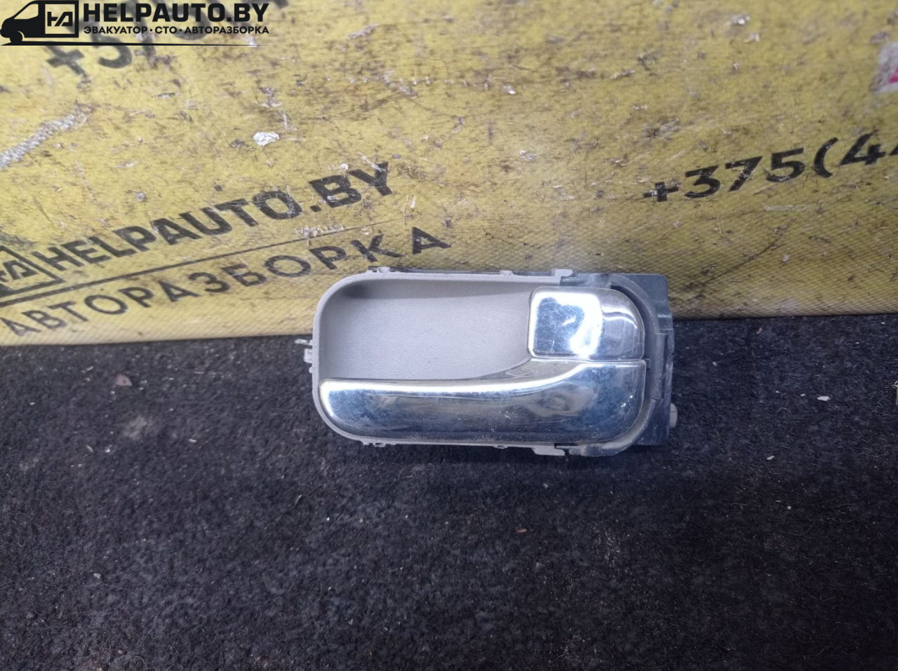 ручка внутренняя задняя правая Nissan Almera Tino V10 2001, 2.2 л., YD22DDT, дизель, МКПП, берюзовый, минивэн, передний привод - фото №1