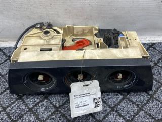 блок управления печки / климат-контроля Audi 100 4A/C4 1992, 2.3 л., бензин, МКПП, седан, передний привод