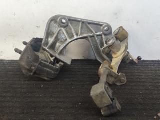 кронштейн двигателя Opel Astra F [рестайлинг] 1997, 1.6 л., X 16 SZR, бензин, МКПП, серебро, универсал, передний привод, 90344690, 90473852, 90473853, 90375211