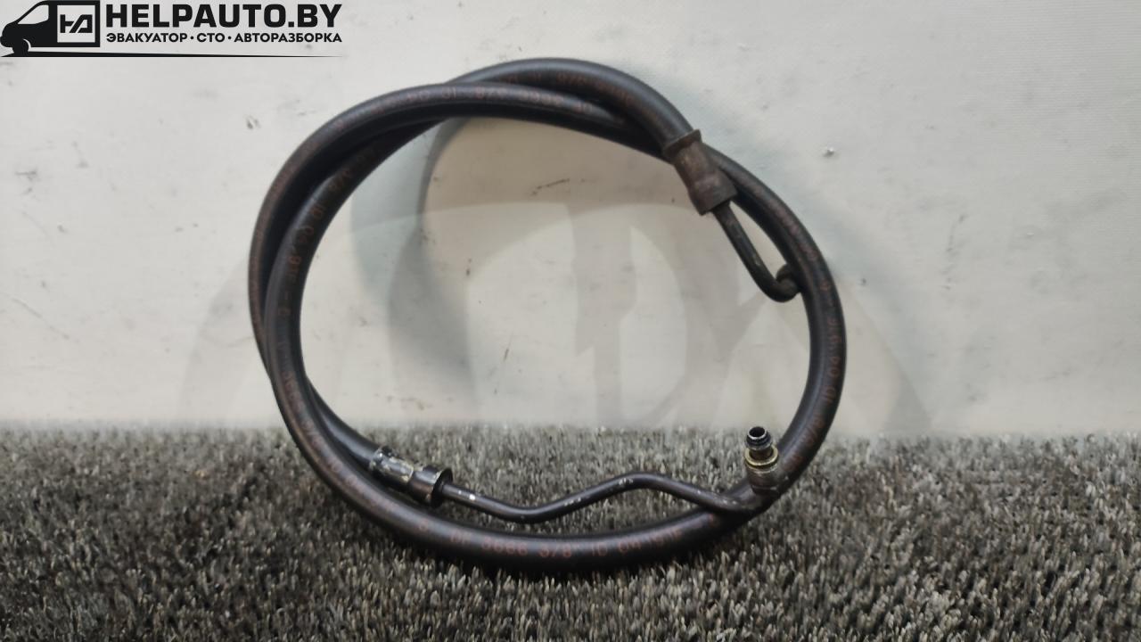 трубка гидроусилителя Volkswagen Passat B3 1991, 1.8 л., бензин, МКПП, белый, седан, передний привод - фото №1