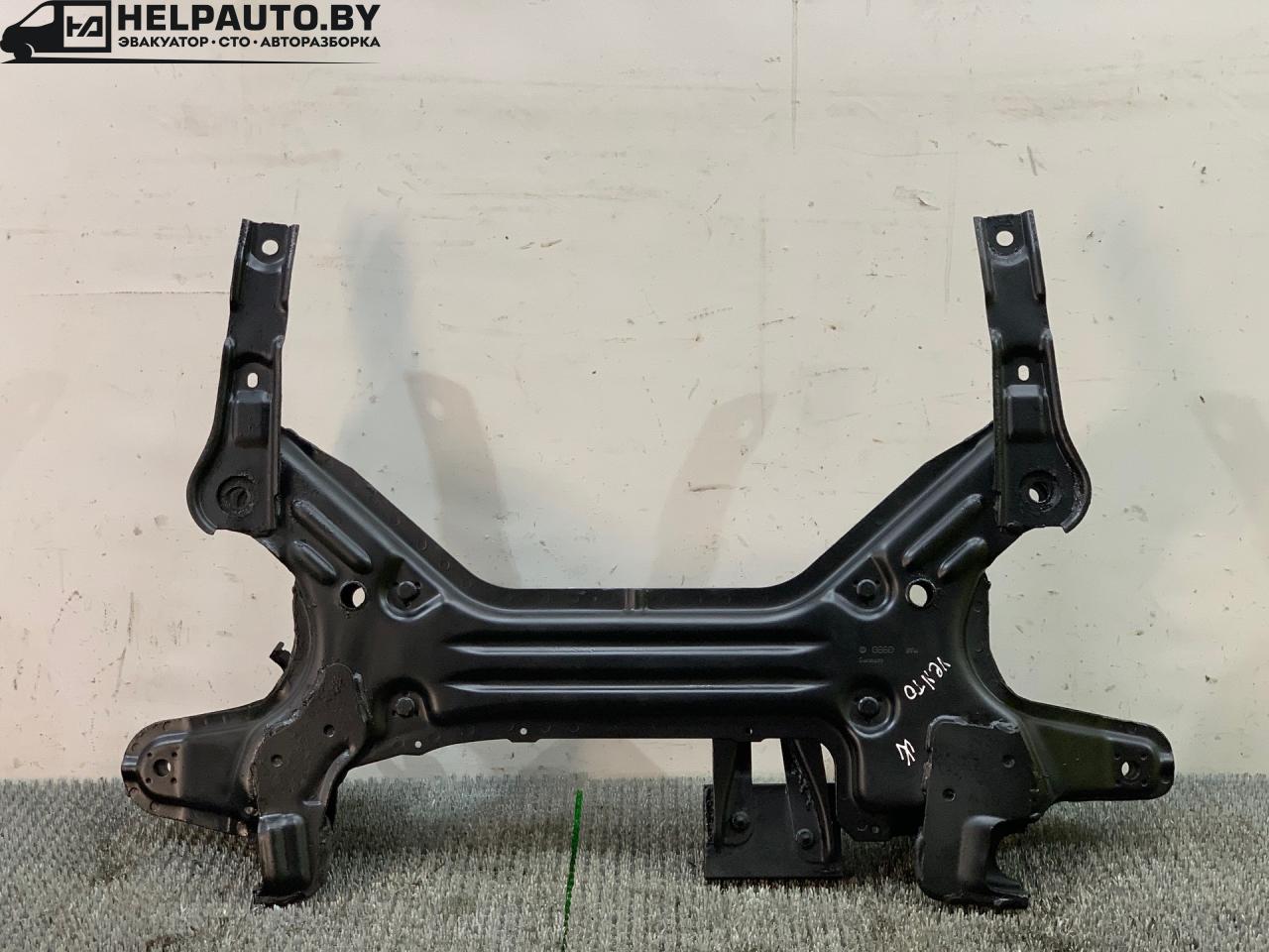 балка подвески передняя (подрамник) Volkswagen Vento 1 поколение 1991, 1.8 л., бензин, МКПП, серый, седан, передний привод - фото №1
