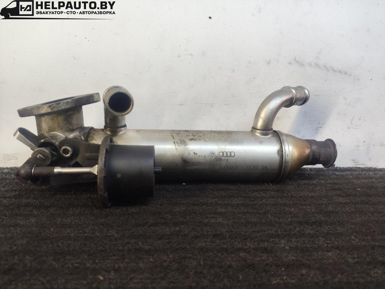 охладитель EGR / Радиатор EGR Volkswagen Transporter T5 (2002 - 2009), 2.5 л., дизель, МКПП, передний привод, 070131512F, V100 - фото №1