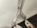 петля капота Volkswagen Golf 3 поколение 1995, 1.9 л., AEY, дизель, МКПП, белый, универсал, передний привод - фото №3