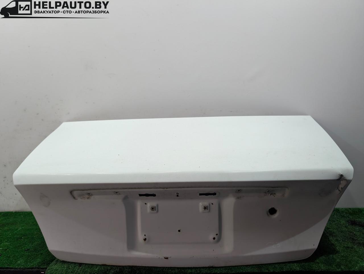 крышка багажника (дверь 3-5) Ford Taurus 4 поколение 2001, 3.0 л., бензин, АКПП, белый, седан, передний привод - фото №1