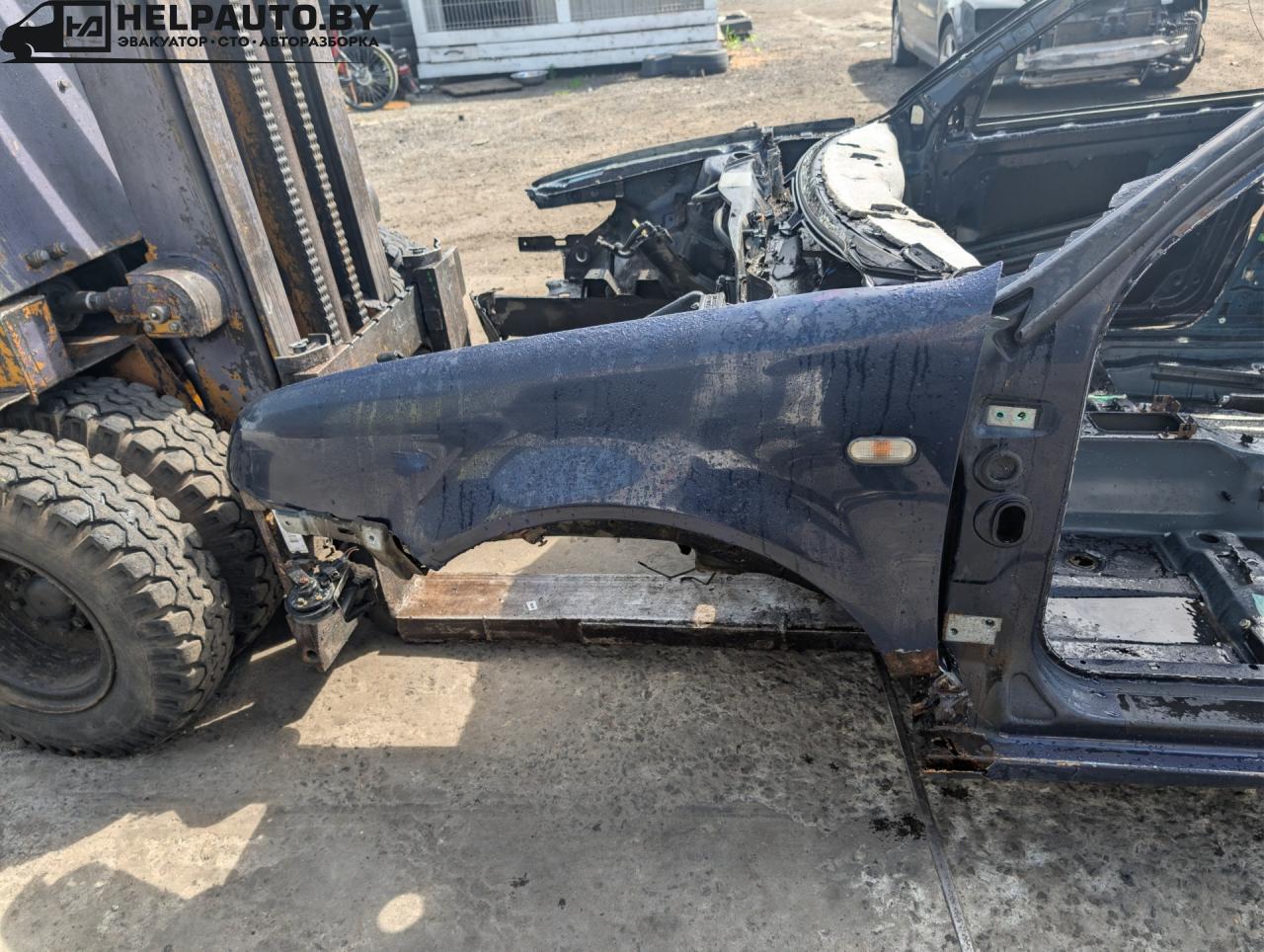 стакан кузова передний левый Volkswagen Jetta 4 поколение 2001, 2.0 л., AQY, бензин, МКПП, синий, седан, передний привод - фото №1