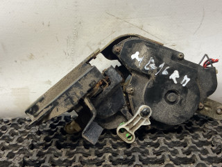 замок двери передней правой Mazda 626 GF [рестайлинг] GF 1999, 1.6 л., i, бензин, МКПП, бежевый, седан, передний привод