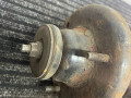 стойка передняя левая Kia Sportage 1 поколение 2000, 2.0 л., FE (16V), бензин, МКПП, зеленый, полный подключаемый привод, правый руль - фото №2