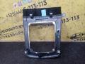 рамка обрамление кулисы Ford Focus 2 поколение 2006, 1.6 л., HWDA, бензин, МКПП, красный, хетчбэк 5 дв., передний привод - фото №2