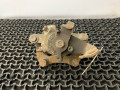 суппорт задний правый Renault Scenic RX4 1 поколение 2003, 2.0 л., F4R 744, бензин, МКПП, синий, внедорожник 5 дв. - фото №3