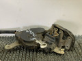 замок двери задней правой Mazda 626 GF [рестайлинг] GF 1999, 1.8 л., i, бензин, МКПП, бежевый, седан, передний привод - фото №2