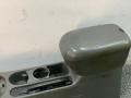 подлокотник Kia Shuma 1 поколение 1999, 1.5 л., бензин, МКПП, красный, хетчбэк 5 дв., передний привод - фото №2