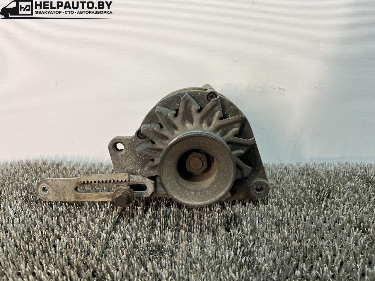 генератор Volkswagen Passat B3 1991, 1.8 л., бензин, МКПП, белый, седан, передний привод - фото №1