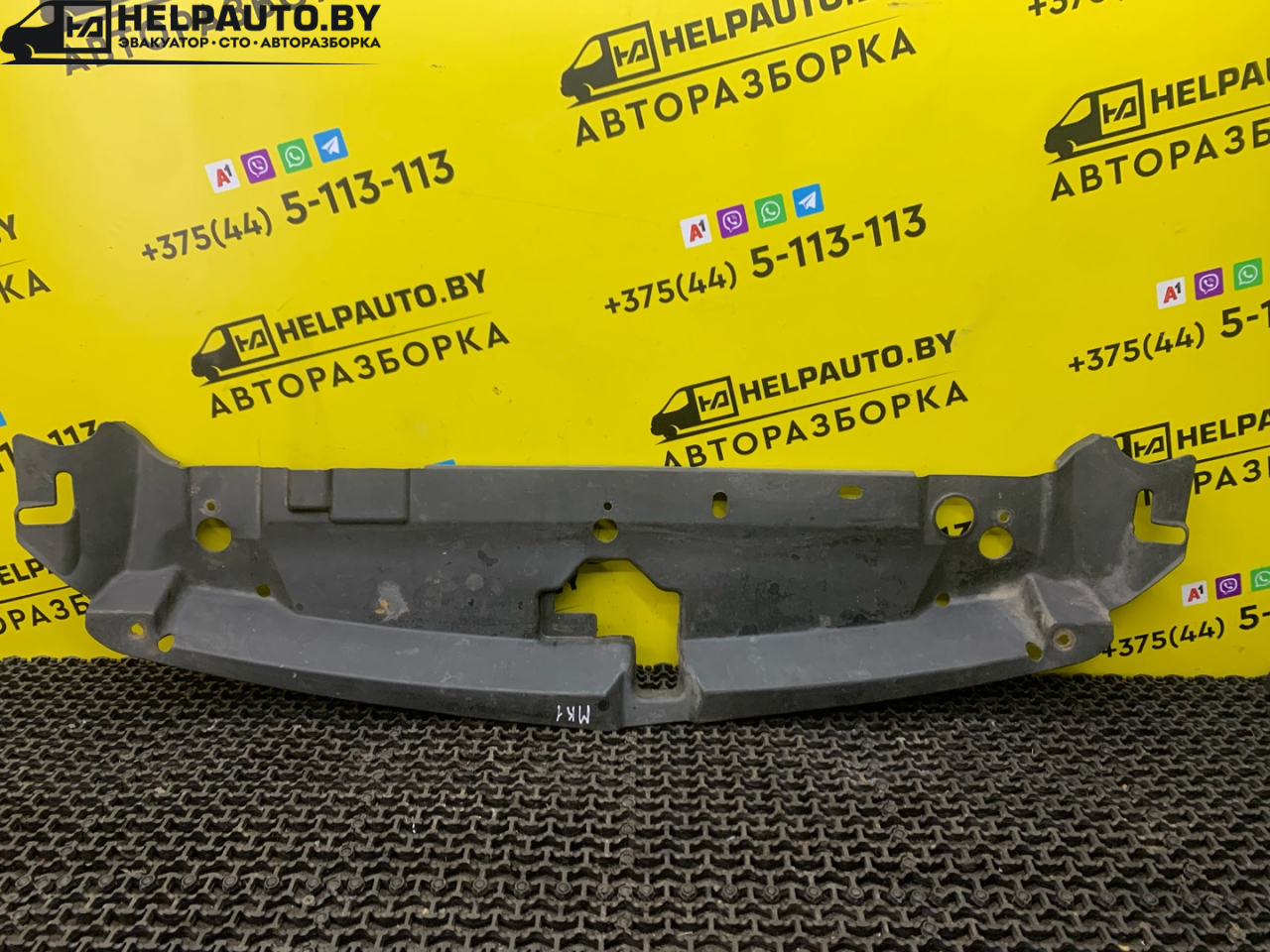 накладка (воздуховод) на телевизор Geely MK 1 поколение 2012, 1.5 л., MR479QA, бензин, 5МКПП, черный, седан, передний привод - фото №1