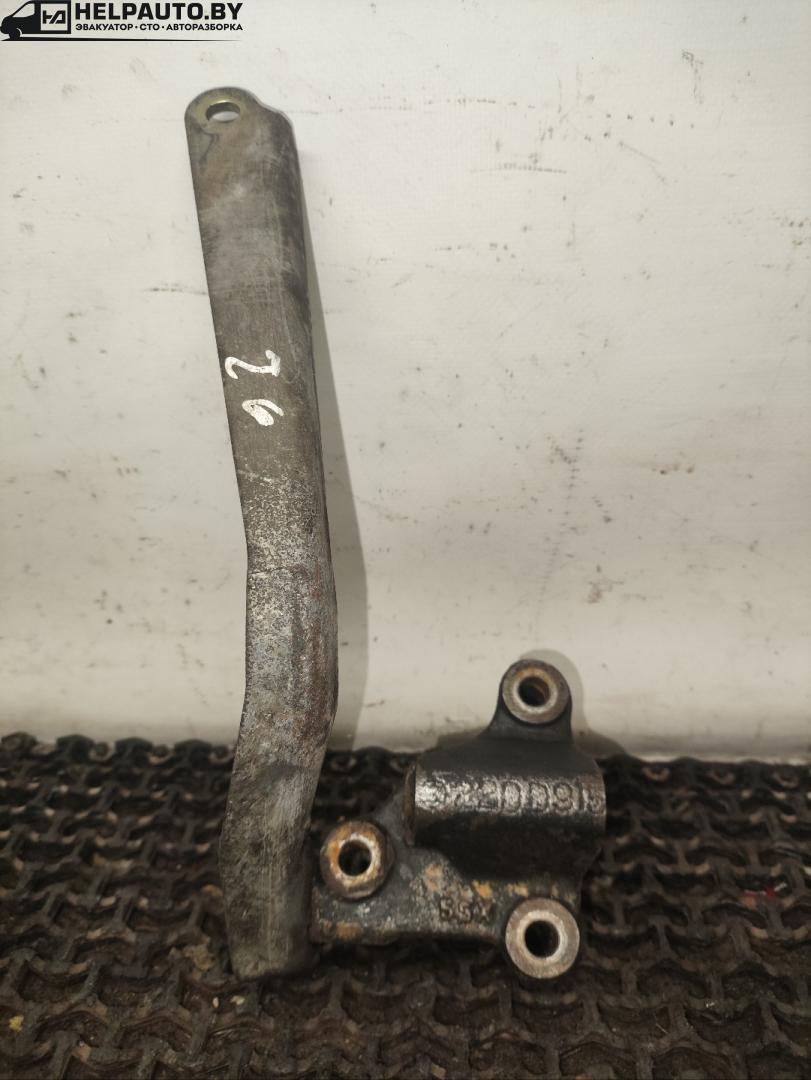 кронштейн (крепление) Renault Scenic 1 поколение 1997, 1.9 л., F8Q 786, дизель, МКПП, серый, передний привод, 2200915 - фото №1