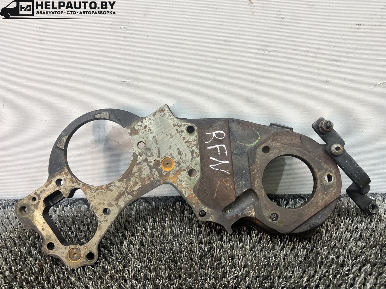 крышка двигателя передняя Ford Mondeo 2 поколение 1999, 1.8 л., RFN, дизель, МКПП, белый, универсал, передний привод, 93FF-6K011-AE - фото №1