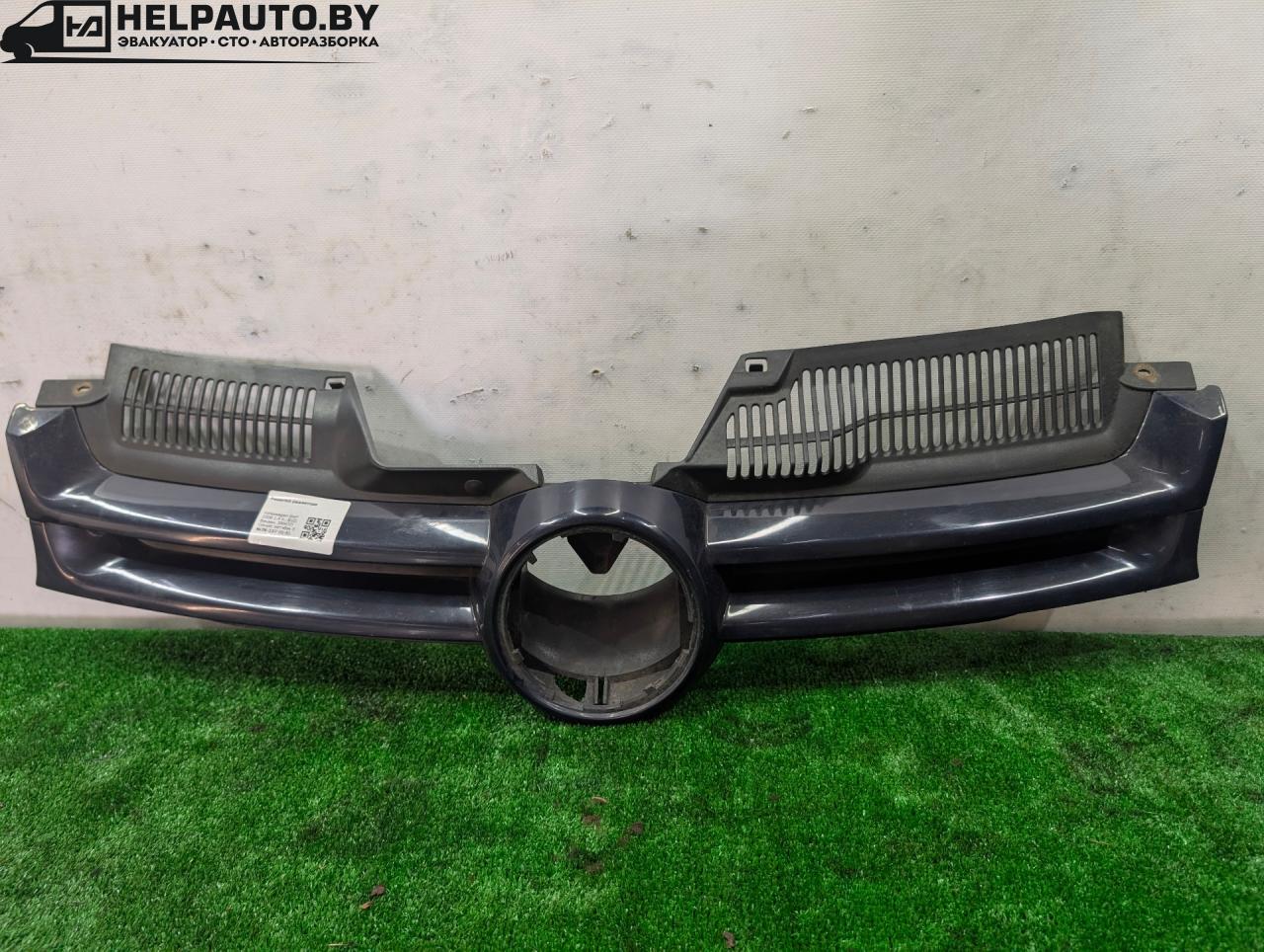 решетка радиатора Volkswagen Golf 5 поколение 2008, 1.4 л., BUD, бензин, 5МКПП, синий, хетчбэк 5 дв., передний привод, 1K0853651, 1K0853655 - фото №1