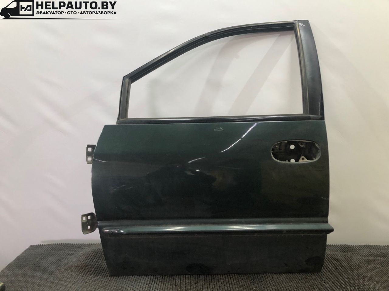 дверь передняя левая Dodge Caravan 3 поколение RG 1999, 2.4 л., EDZ, бензин, АКПП, темно зеленый, передний привод - фото №1