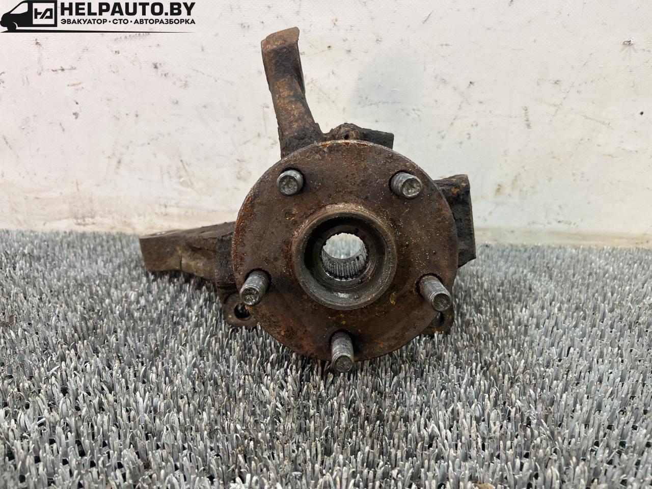 ступица передняя левая Toyota Carina E 1 поколение T190 1995, 1.6 л., 4A-FE, бензин, МКПП, зелёный, хетчбэк 5 дв., передний привод - фото №1