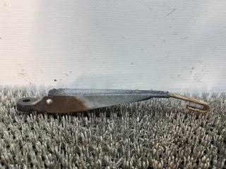 щеткодержатель задний Chery, бензин, МКПП, чёрный, внедорожник 5 дв.