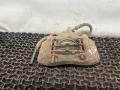 суппорт передний левый Mazda Demio 1 поколение [рестайлинг] 2001, 1.3 л., бензин, МКПП, зелёный, хетчбэк 5 дв., передний привод - фото №2