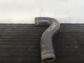 патрубок радиатора Volkswagen Passat B3 1991, 1.8 л., бензин, МКПП, белый, седан, передний привод, 357121051B