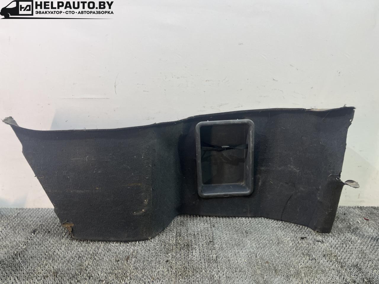 обшивка багажника Toyota Carina E 1 поколение T190 1995, 1.6 л., 4A-FE, бензин, МКПП, зелёный, хетчбэк 5 дв., передний привод - фото №1