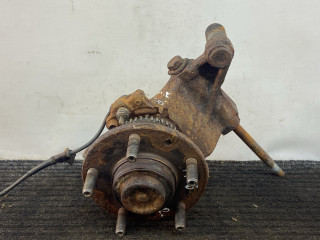 ступица задняя правая Mazda 626 GF [рестайлинг] 1999, 1.8 л., бензин, МКПП, синий, универсал, передний привод