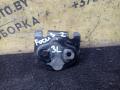ответная часть (скоба) замка двери Ford Focus 2 поколение 2006, 1.6 л., HWDA, бензин, МКПП, красный, хетчбэк 5 дв., передний привод - фото №2