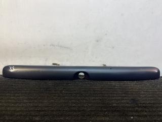 накладка подсветки номера Opel Vectra B 1998, 1.8 л., бензин, МКПП, мокрый асфальт, седан, 90585933