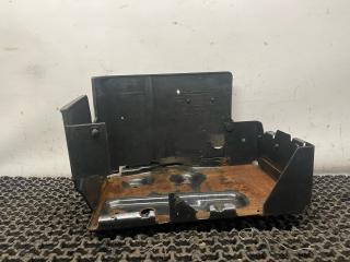 полка аккумулятора Peugeot 306 1 поколение 1997, 1.9 л., D9B (XUD9A), дизель, МКПП, белый, универсал, передний привод, 9637442480