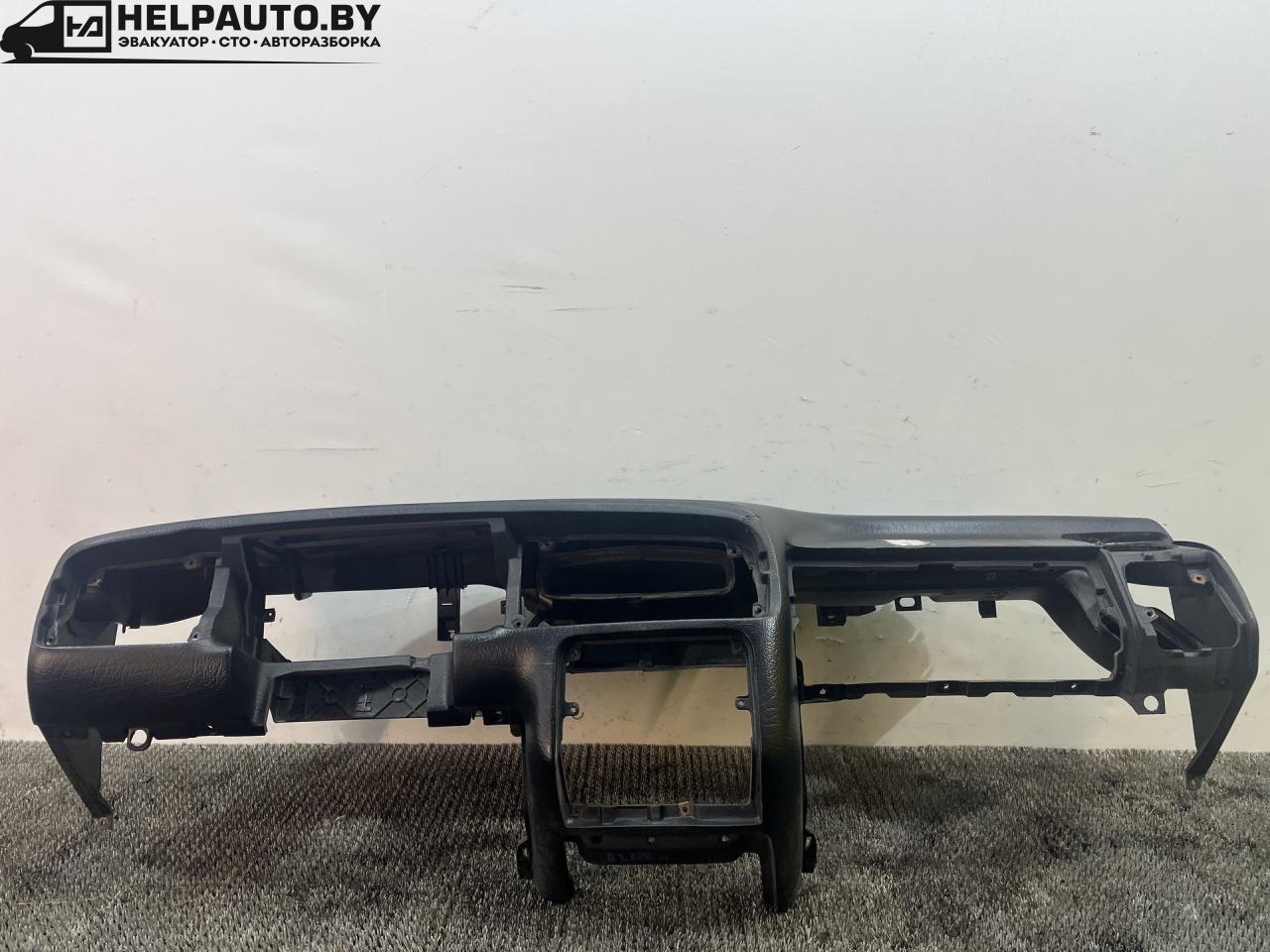 панель передняя салона (торпедо) Volkswagen Vento 1 поколение 1991, 1.8 л., бензин, МКПП, серый, седан, передний привод, 1H1857265, 1H1819724 - фото №1