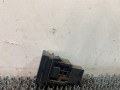 кнопка обогрева заднего стекла Nissan Bluebird T12/T72 1987, 2.0 л., бензин, МКПП, бордовый, хетчбэк 5 дв., передний привод - фото №2