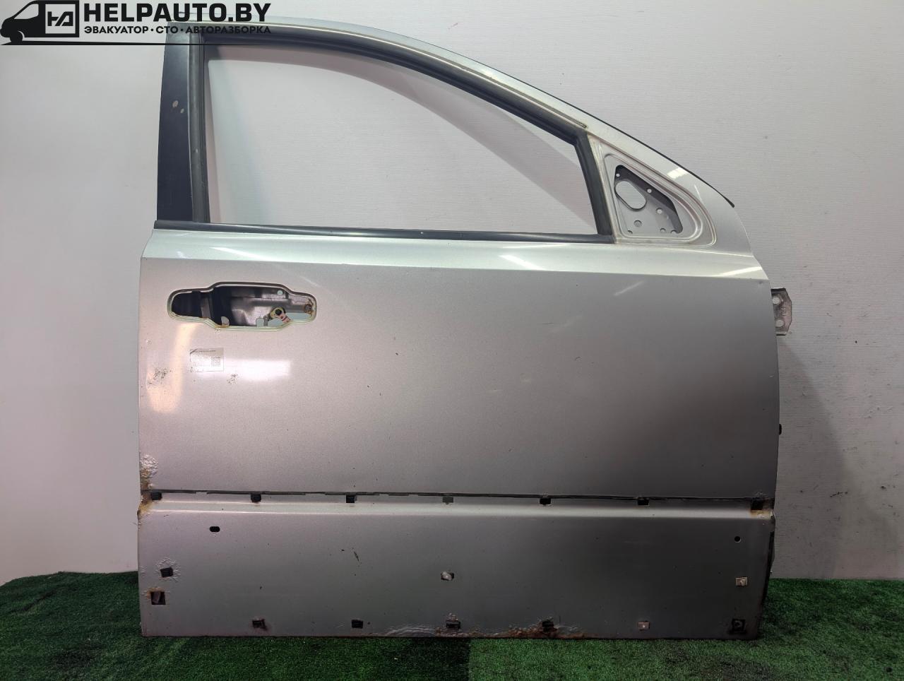 дверь передняя правая Kia Sorento 1 поколение 2004, 2.5 л., CRDi, D4CB, дизель, АКПП, серебристый, внедорожник 5 дв., полный подключаемый привод - фото №1