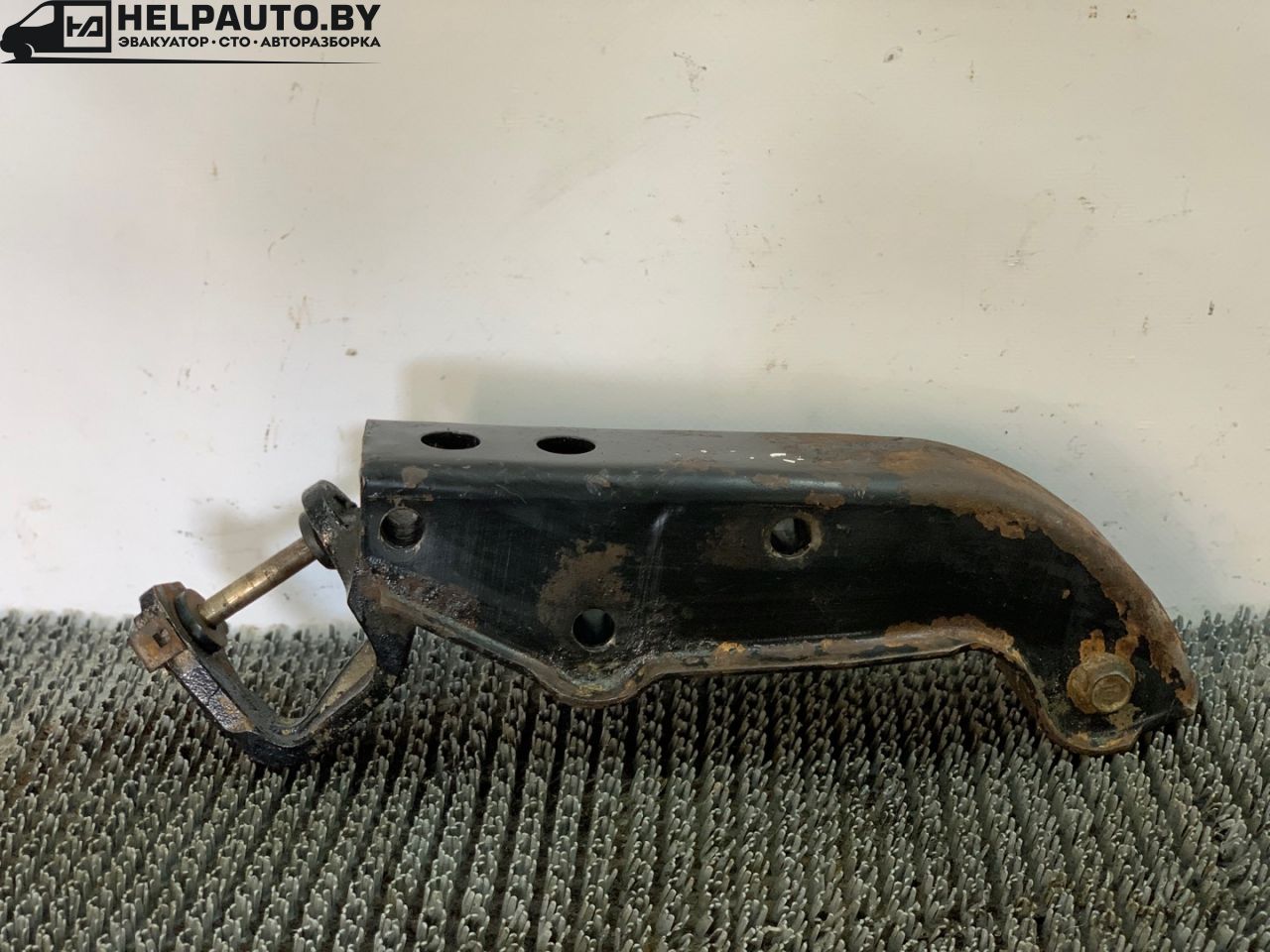кронштейн КПП Daewoo Nubira J100 1998, 1.6 л., i, A16DMS, бензин, МКПП, зелёный металлик, хетчбэк 5 дв., передний привод - фото №1