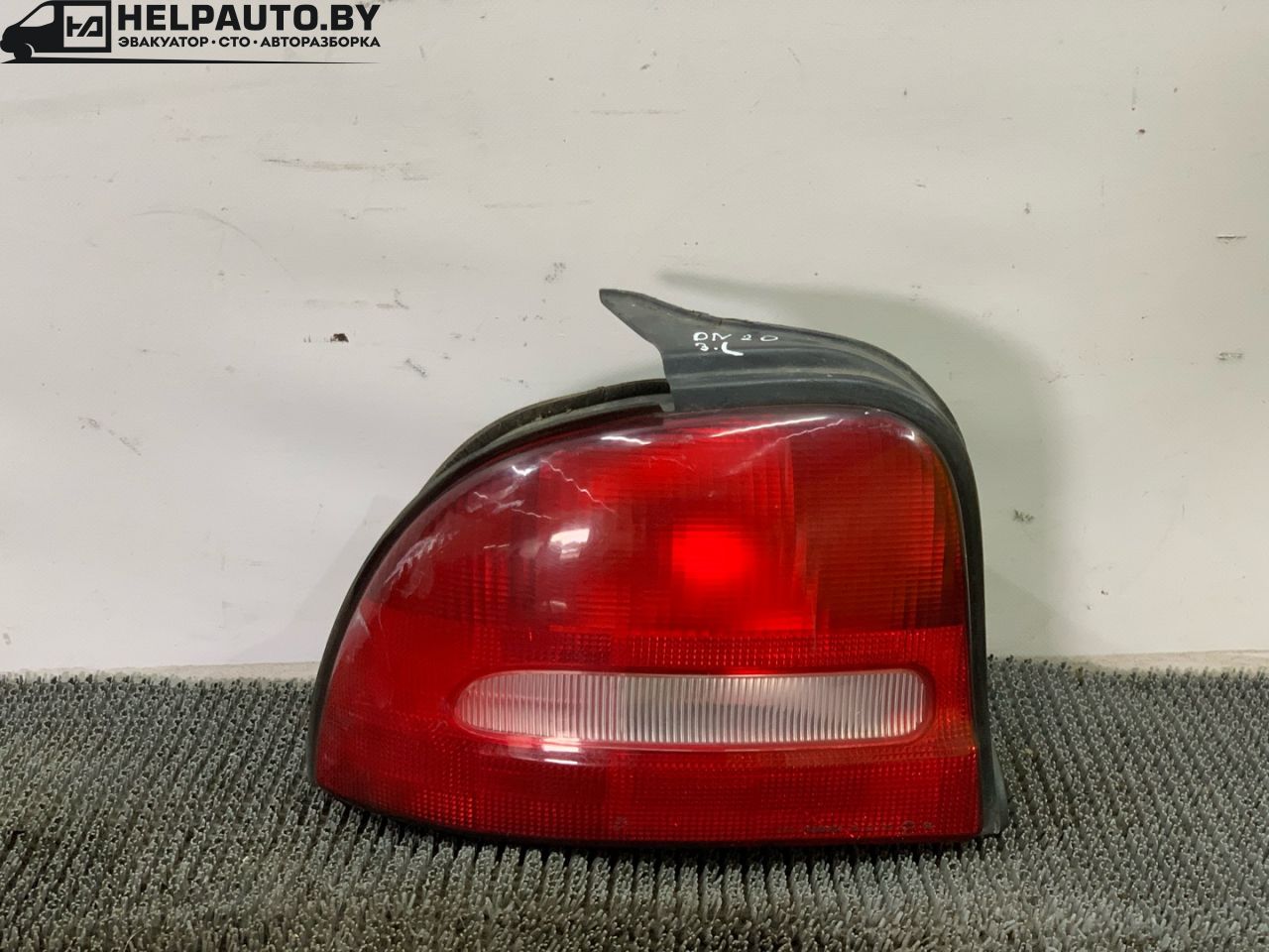 фонарь задний левый Dodge Neon 1 поколение 1998, 2.0 л., бензин, АКПП, седан - фото №1