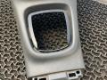 консоль салона Mazda 323 6 поколение 1998, 1.5 л., бензин, МКПП, синий, хетчбэк 3 дв., передний привод, B21J64320B - фото №3