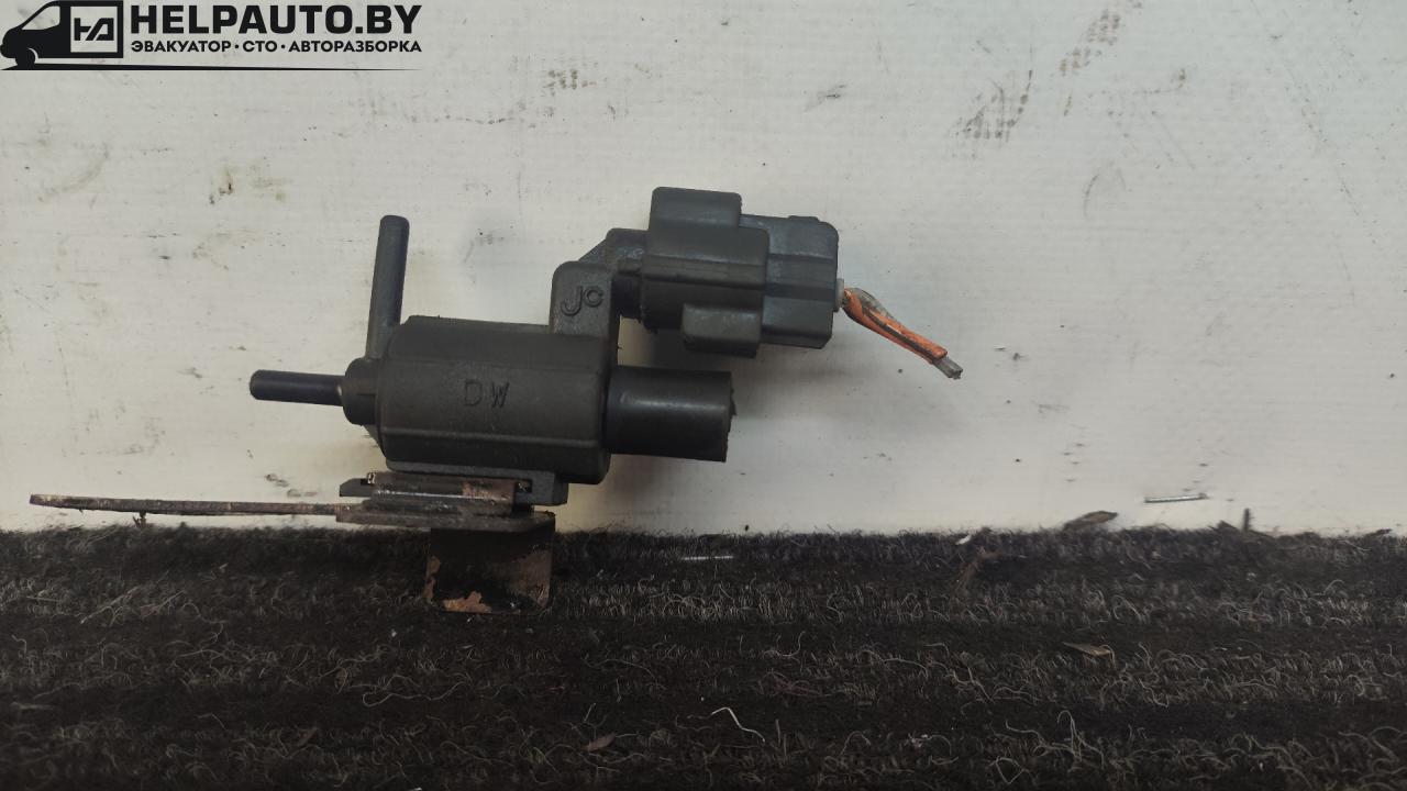 электромагнитный клапан Daewoo Matiz M100 1999, 0.8 л., бензин, МКПП, серебристый, хетчбэк 5 дв., передний привод - фото №1