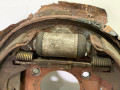 механизм развода задних тормозных колодок Nissan Bluebird T12/T72 1987, 2.0 л., бензин, МКПП, бордовый, хетчбэк 5 дв., передний привод - фото №2