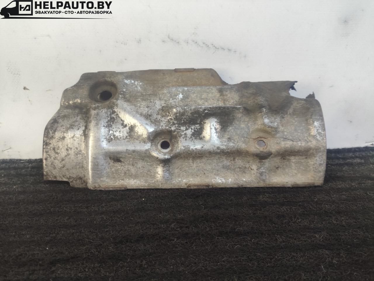 тепловой экран глушителя Opel Astra F 1994, 1.7 л., дизель, 5МКПП, зелёный, хетчбэк 5 дв., передний привод - фото №1