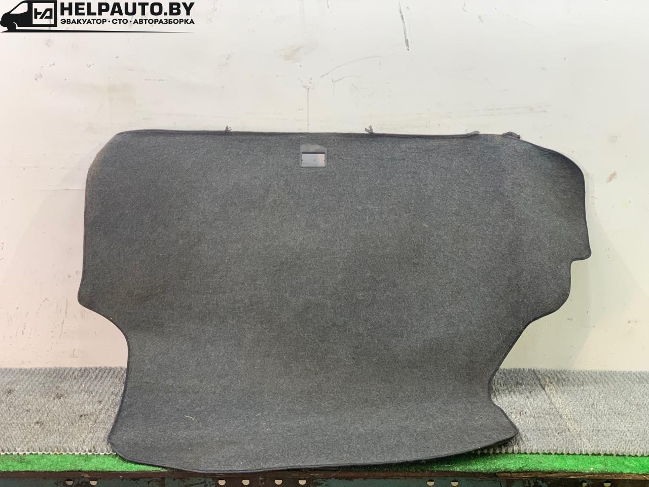 ковер багажника Mercedes-Benz C-Класс W202/S202 1995, 1.8 л., бензин, 5МКПП, красный, седан, задний привод - фото №1