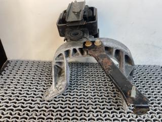 подушка крепления КПП Volkswagen Jetta 4 поколение 2001, 2.0 л., AQY, бензин, МКПП, синий, седан, передний привод
