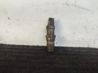 форсунка Volkswagen Passat B3 1989, 1.9 л., дизель, МКПП, белый, универсал, передний привод, 068130202, KCA30S44, 10FZ54