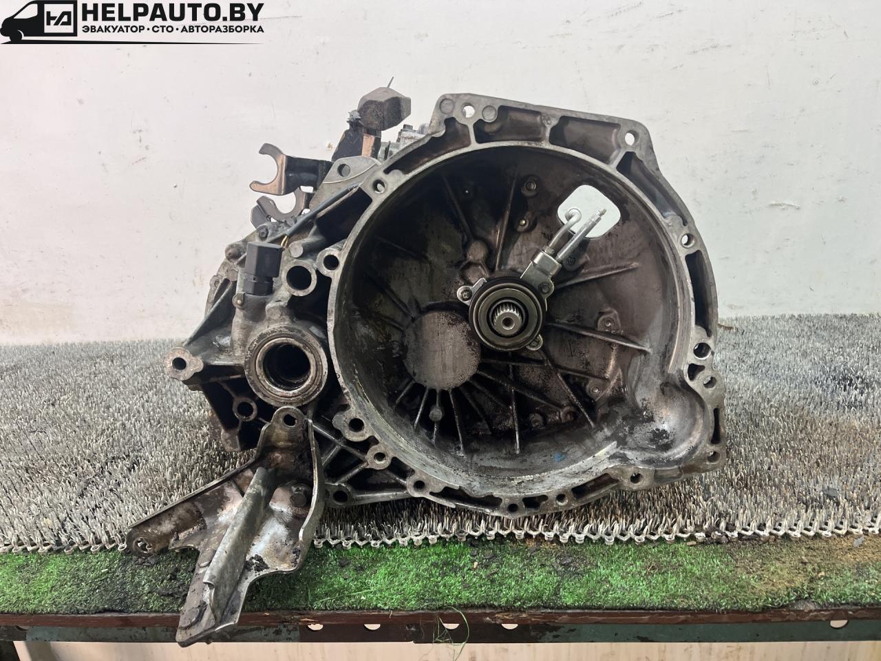КПП механическая (МКПП) Ford Mondeo 2 поколение 1999, 1.8 л., RFN, дизель, МКПП, белый, универсал, передний привод, 97ZT-7F096-DA - фото №1