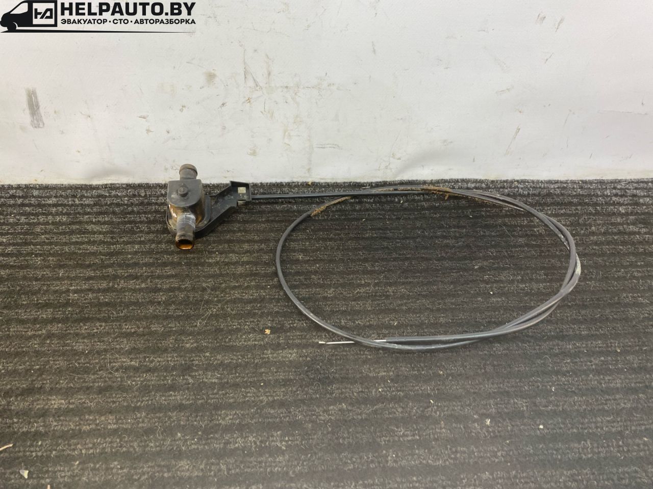 кран отопителя (печки) Volkswagen Santana 1 поколение 1988, 1.6 л., бензин, синий, передний привод, 171819809, 321819809 - фото №1