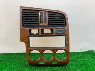 рамка под магнитолу Nissan Primera P11 1998, 2.0 л., SR20DE, бензин, 5МКПП, серебристый, седан, передний привод