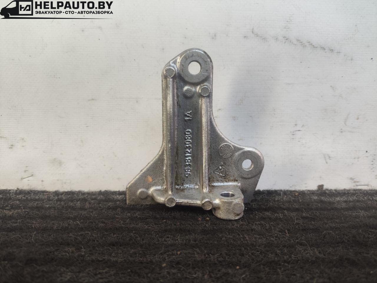 кронштейн гидроусилителя Iran Khodro Samand 1 поколение 2009, 1.6 л., бензин, МКПП, чёрный, седан, передний привод, 9638123080 - фото №1